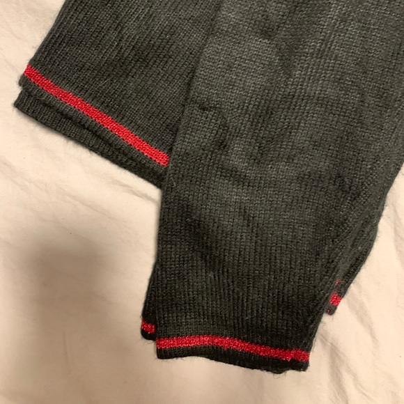 Christmas Sweater - Picture 4 of 4